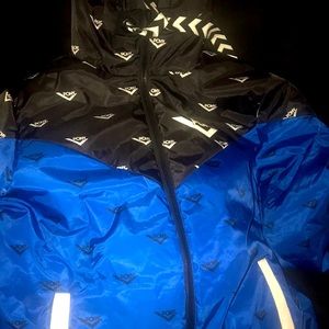 Never wear the puffer jacket